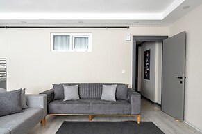 Gokmen Residences
