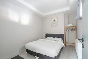 Gokmen Residences