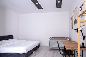 Gokmen Residences
