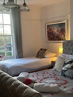 Grove Ferry Inn