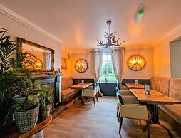 Grove Ferry Inn