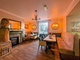 Grove Ferry Inn