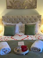 Grove Ferry Inn