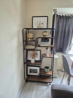 Charming Borehamwood Apartment With 2 Bedrooms