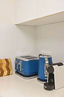 Ambassador 19 Beachside Burleigh Heads