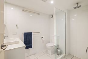 Ambassador 19 Beachside Burleigh Heads