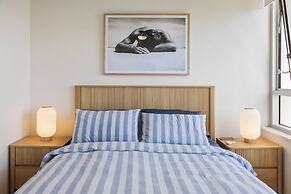 Ambassador 19 Beachside Burleigh Heads