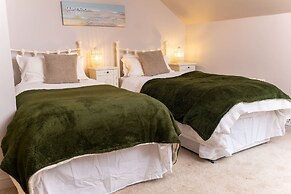 Host Stay Sea View Cottage