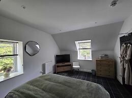 Woodside House