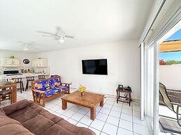Quiet Mexican-style Getaway With Spacious Patio