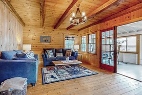 3BR Lakefront Dog-friendly w/ Dock