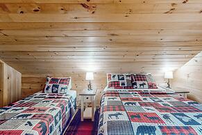3BR Lakefront Dog-friendly w/ Dock