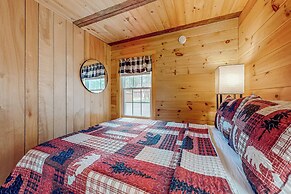 3BR Lakefront Dog-friendly w/ Dock