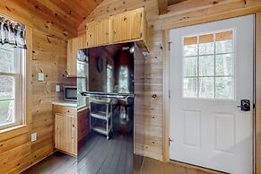 3BR Lakefront Dog-friendly w/ Dock