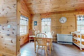 3BR Lakefront Dog-friendly w/ Dock