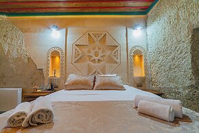 Tyana Cave House