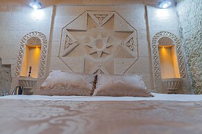 Tyana Cave House