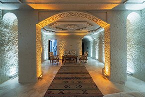 Tyana Cave House