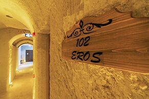 Tyana Cave House