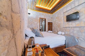 Tyana Cave House