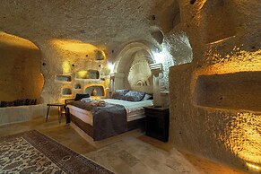 Tyana Cave House