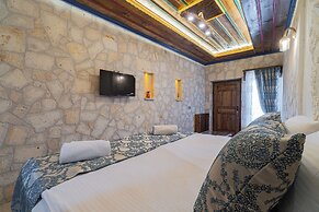Tyana Cave House