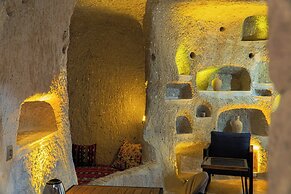 Tyana Cave House