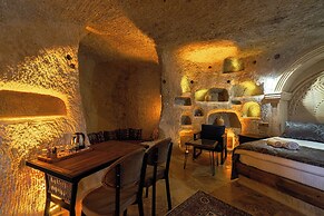 Tyana Cave House
