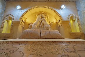 Tyana Cave House