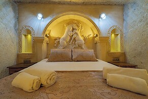 Tyana Cave House
