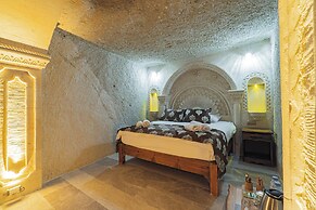 Tyana Cave House