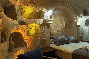 Tyana Cave House