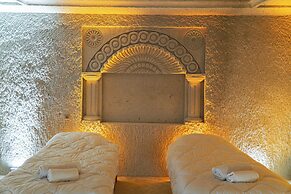 Tyana Cave House