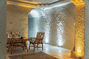 Tyana Cave House