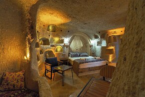 Tyana Cave House