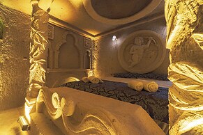 Tyana Cave House