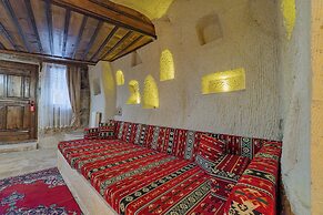 Tyana Cave House
