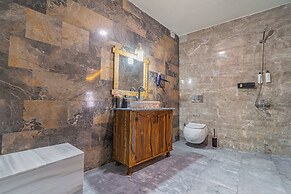 Tyana Cave House