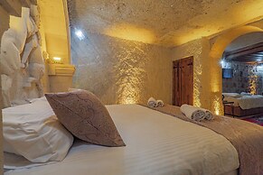 Tyana Cave House