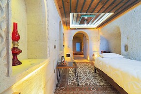 Tyana Cave House
