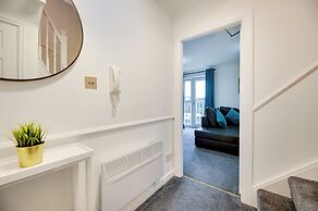 Watch Tower Apartment by Week2Week