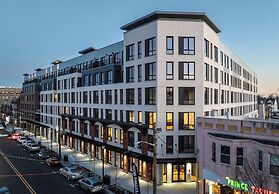 Landing Furnished Apartments - Hackensack