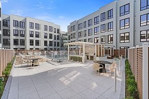Landing Furnished Apartments - Hackensack