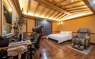 Gimpo Petite Hotel