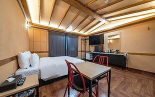 Gimpo Petite Hotel
