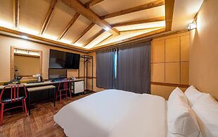 Gimpo Petite Hotel