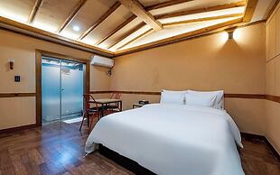 Gimpo Petite Hotel
