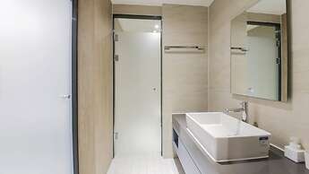 Gimhae The Van Hotel