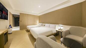 Gimhae The Van Hotel