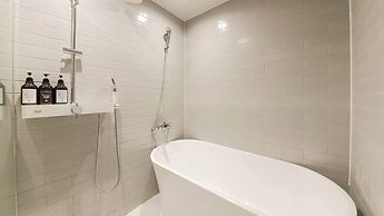 Gimhae The Van Hotel